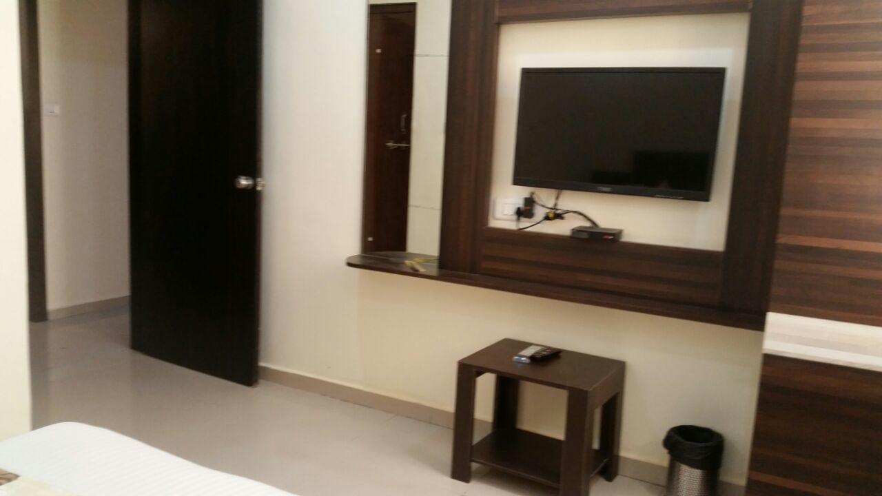 Hotel Cg Plaza Ahmedabad Luaran gambar