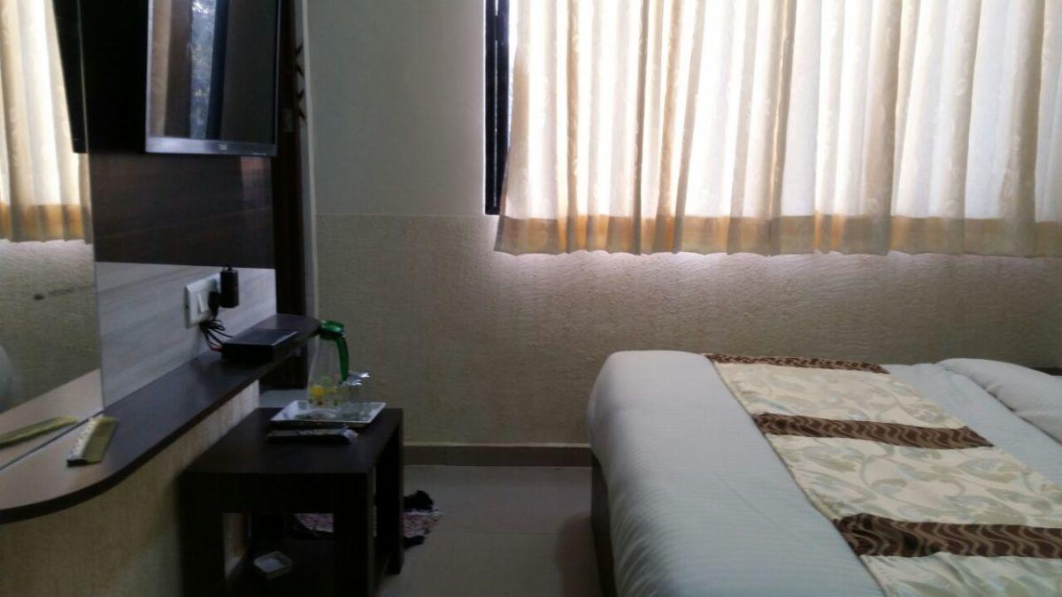 Hotel Cg Plaza Ahmedabad Luaran gambar
