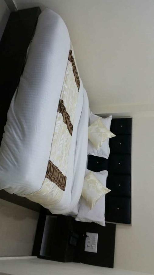 Hotel Cg Plaza Ahmedabad Luaran gambar